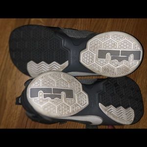 Nike Lebron James basketball shoe